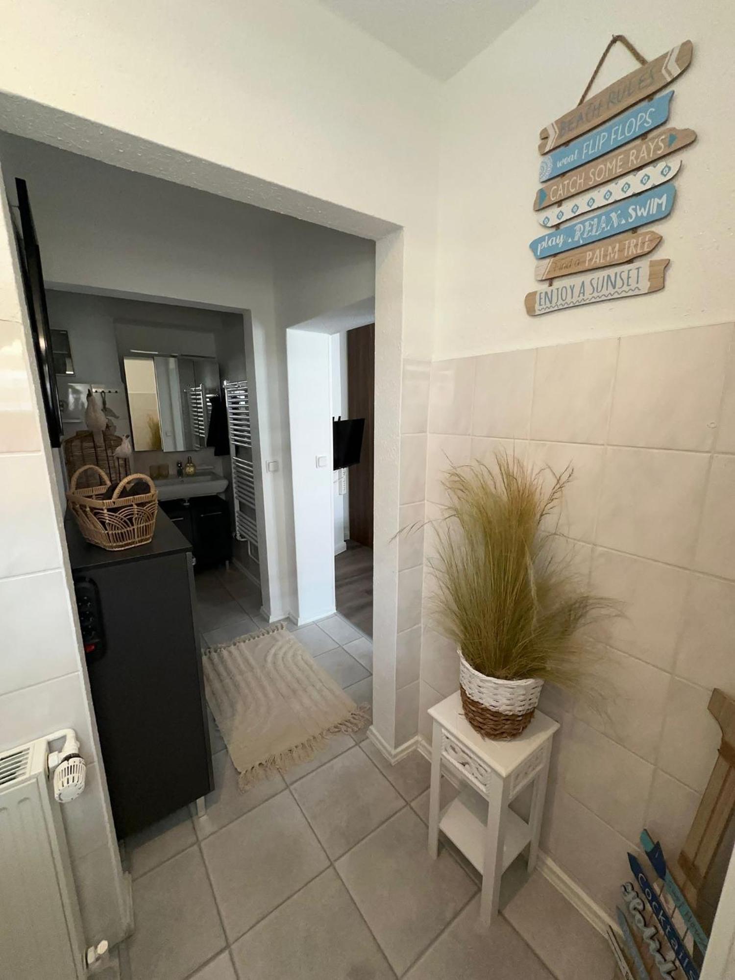 Ferienwohnung Am Strom 로스토크 외부 사진
